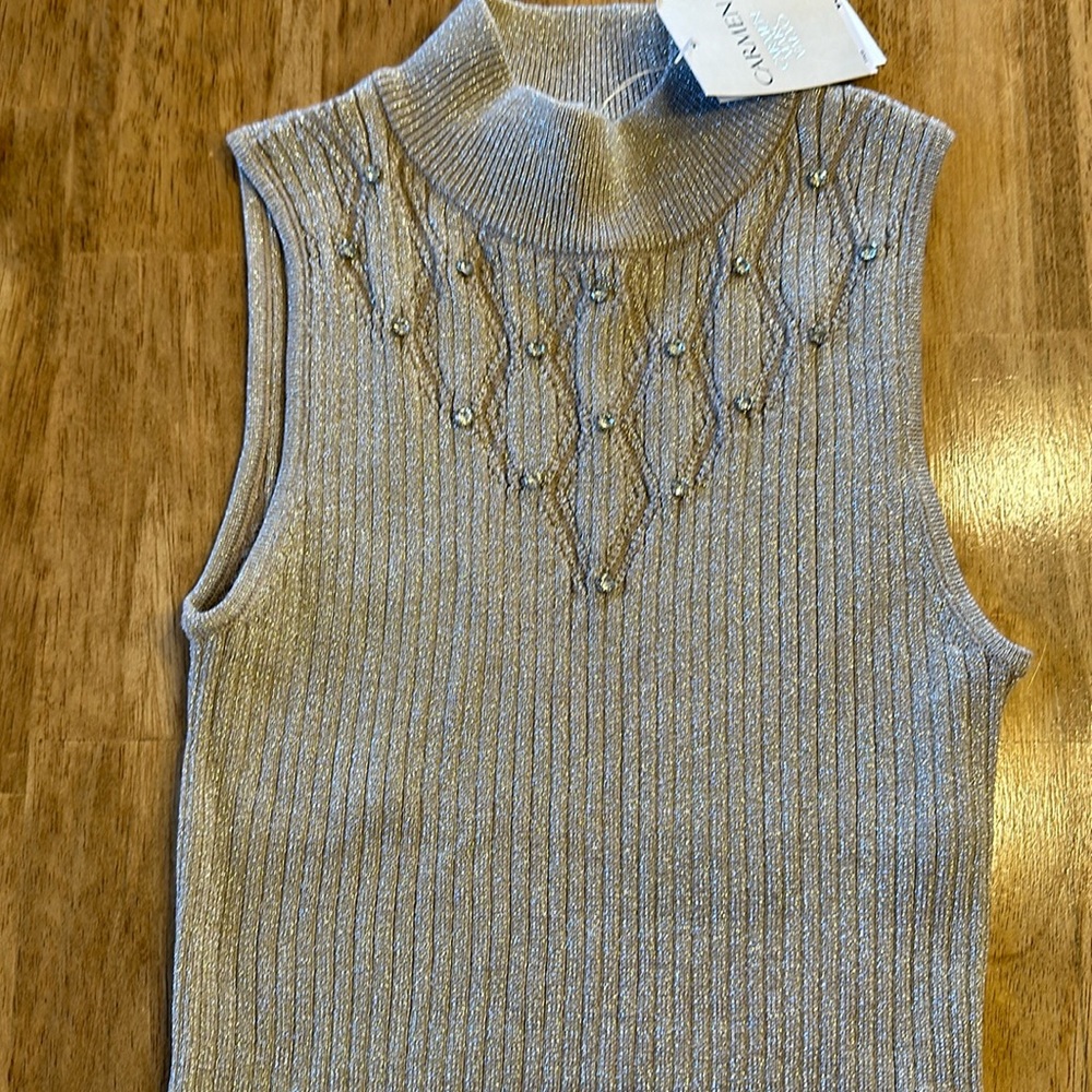 Woman’s Carmen Marc Valvo champagne metallic tank size xs